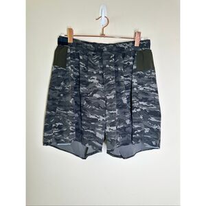 Lululemon Men’s Surge Green Camouflage Shorts With Brief Size Small